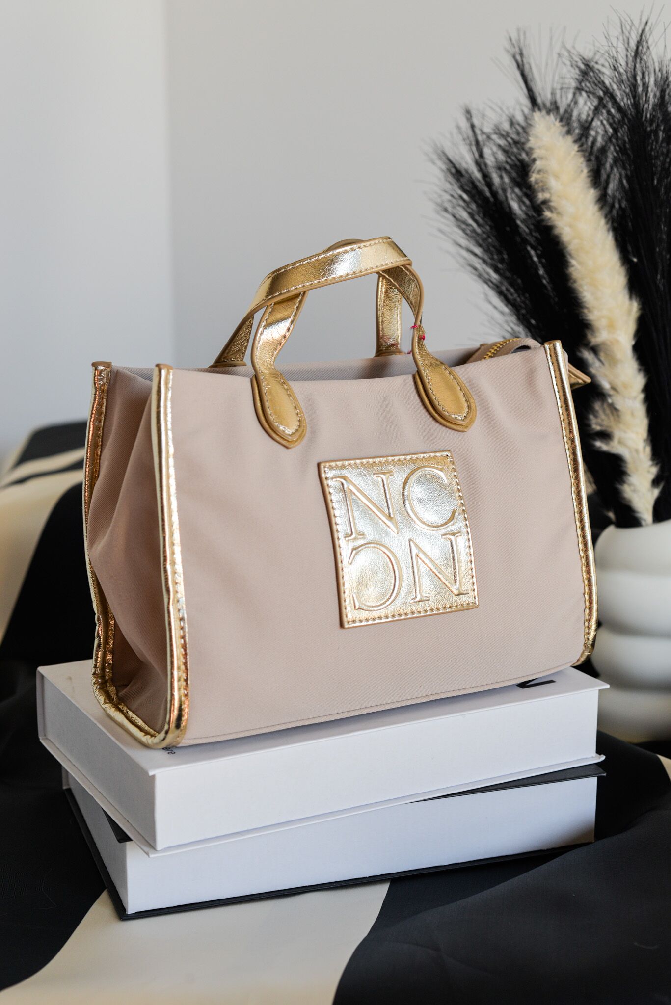 Mini bolso Noco nylon metal beige