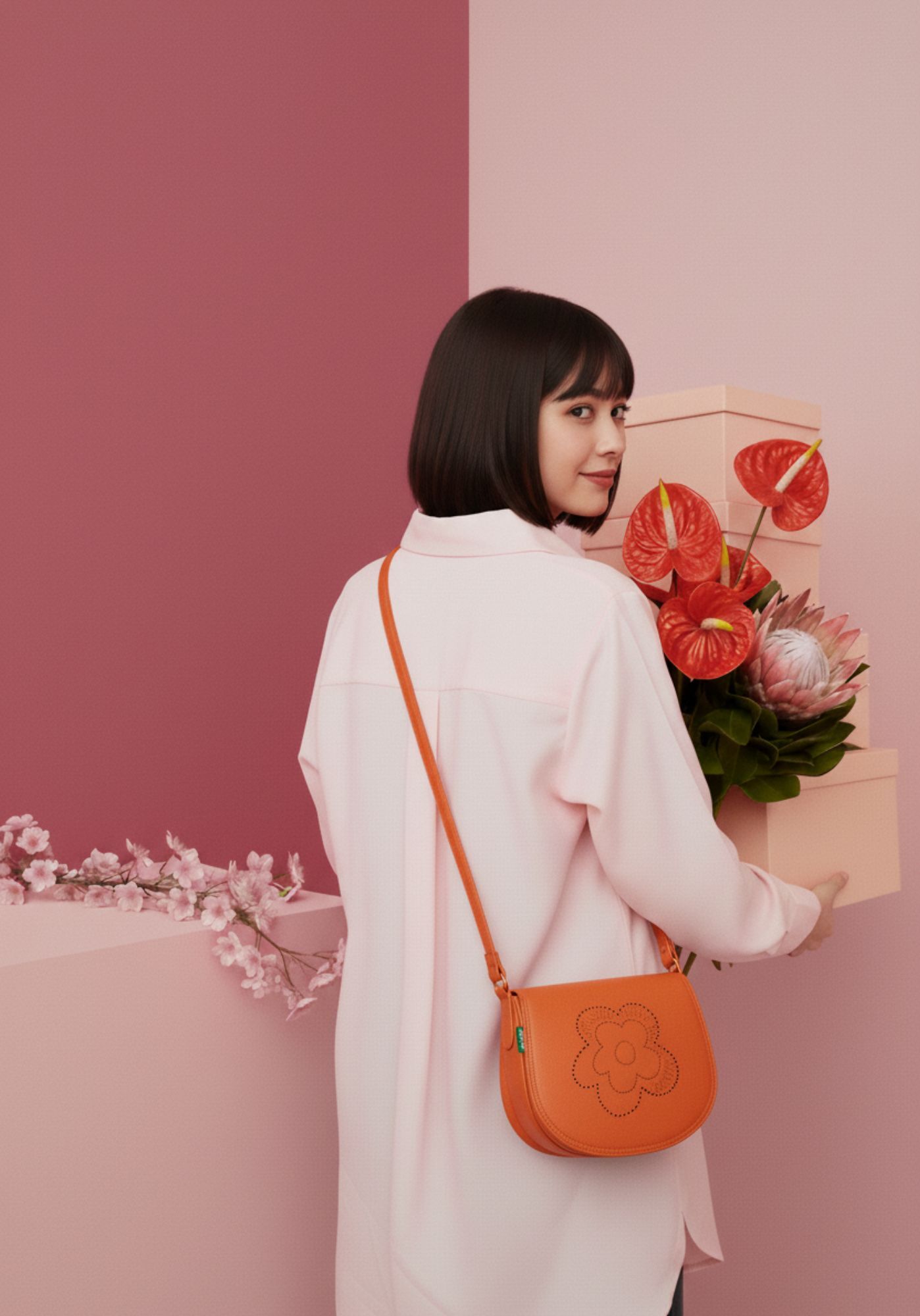 Bandolera Agatha Ruiz de la Prada con tapa flor calada naranja