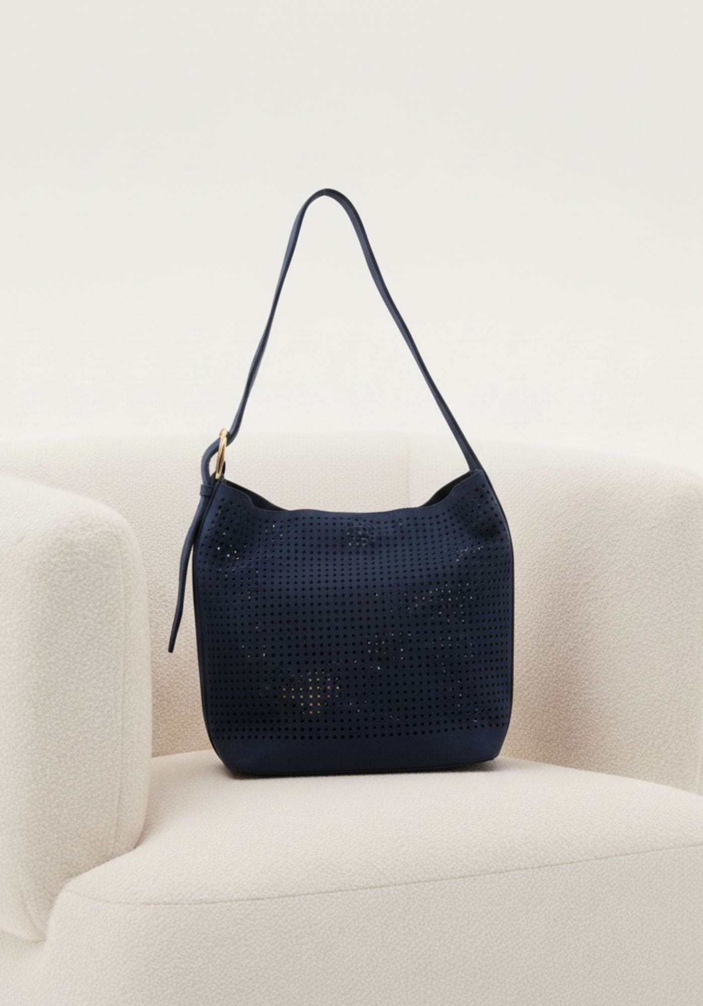 Bolso hobo Noco calado azul marino
